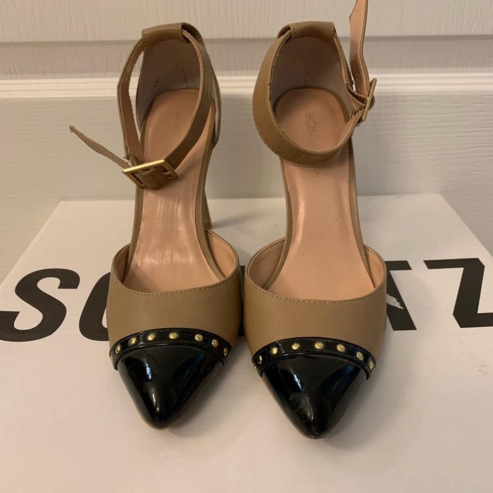 Nude And Black Stud Detailed Pumps - Gem